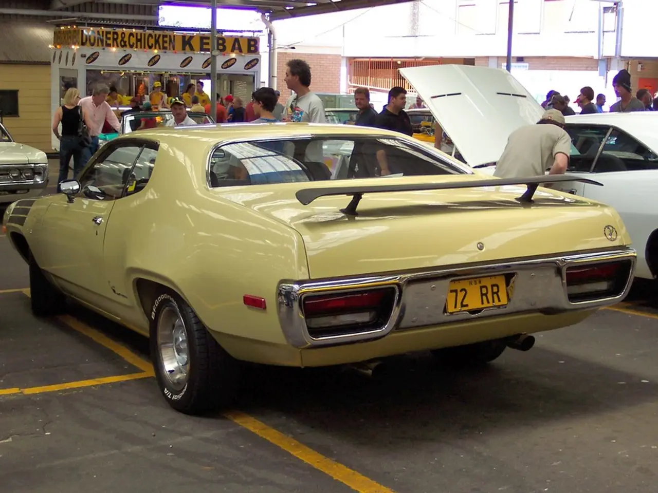 Historic automobiles, premium baked goods, and urban graffiti transform this German urban area into...