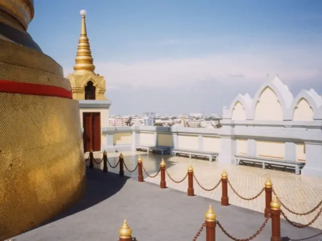 New construction in Buenos Aires obliterating the city's original identity