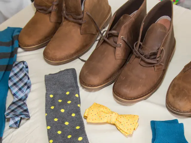 Travel Recommendations; Packing Suggestions: Appropriate Outfits for a Kenyan Safari in 2025